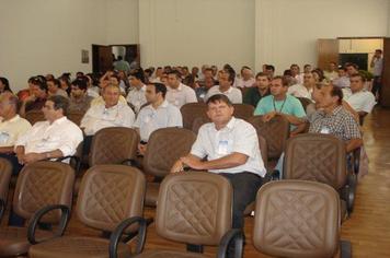 Prefeito de Indianópolis participa da Reunião do Programa de Habitação Sub-50.
