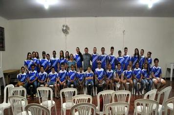 Prefeito Paulinho Mineiro entrega uniforme a Fanfarra FAMUIND