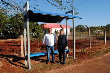 Construção de abrigo em frente a SOMAV