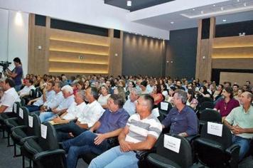 Prefeito Paulinho Mineiro prestigia visita do Ministro da Saúde Ricardo Barros.