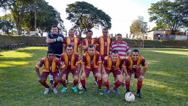 Bairro do Bispo é campeão de torneio de futebol suíço veterano!