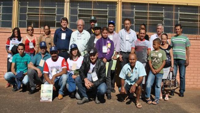 Sericicultores de Indianópolis participaram do Encontro Estadual de Sericicultura.