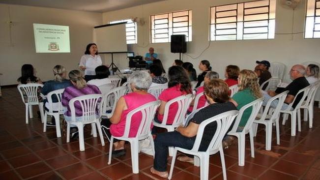 Departamento de Assistência Social realiza curso de capacitação para os Conselheiros Municipais